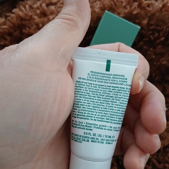 La Mer Body Oil Balm in White and Green - Picture 2 of 2
